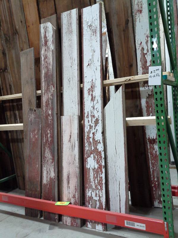 lot 282 image: Reclaimed 1920 Barn wood - 8 Lengths
