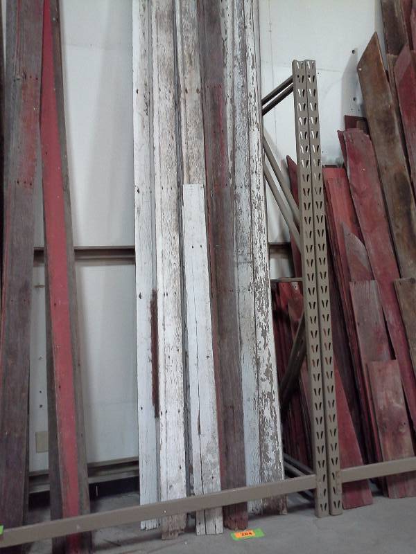 lot 284 image: Reclaimed 1920 Barn wood - 14 Lengths