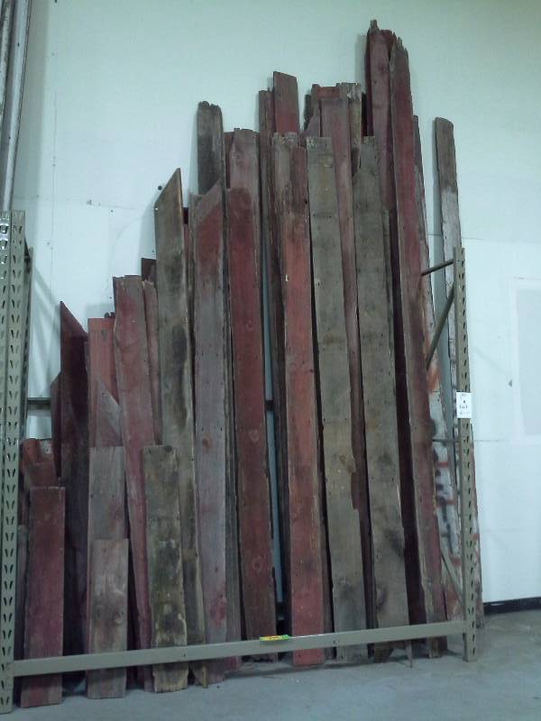 lot 285 image: Reclaimed 1920 Barn wood - 8-14 Lengths