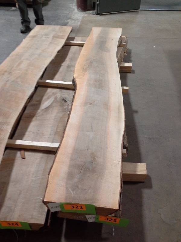 lot 321 image: 8 Live Edge Maple 3 Thick Slab