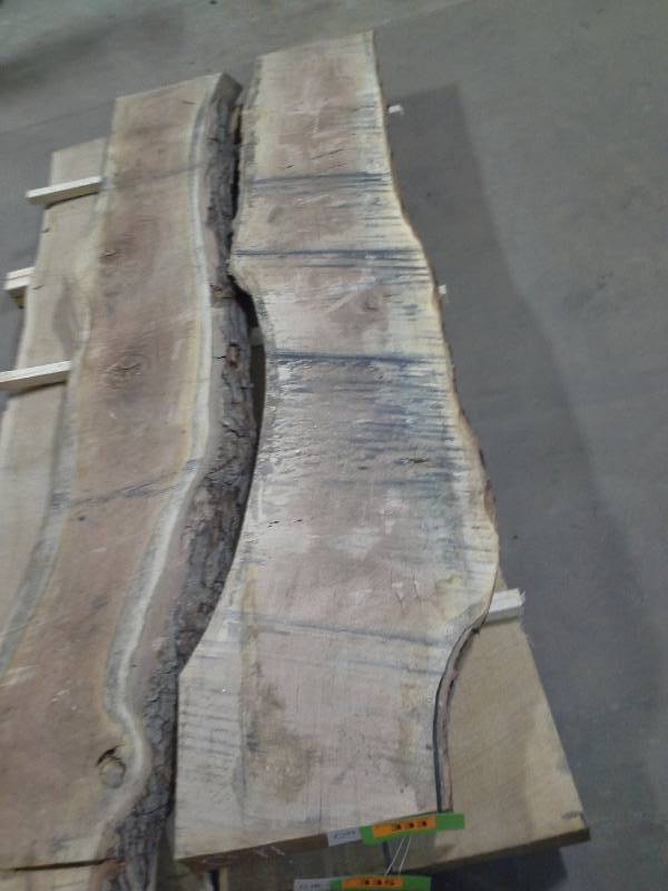 lot 333 image: 8 Live Edge Oak 3 Thick Slab