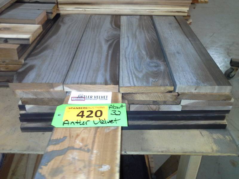 lot 420 image: Antler Velvet Style CraftSample Wood