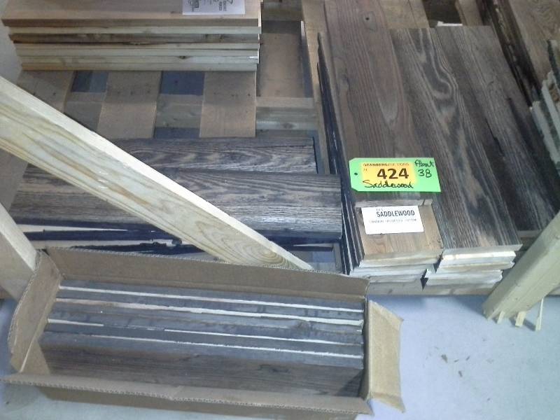 lot 424 image: Saddlewood Style CraftSample Wood