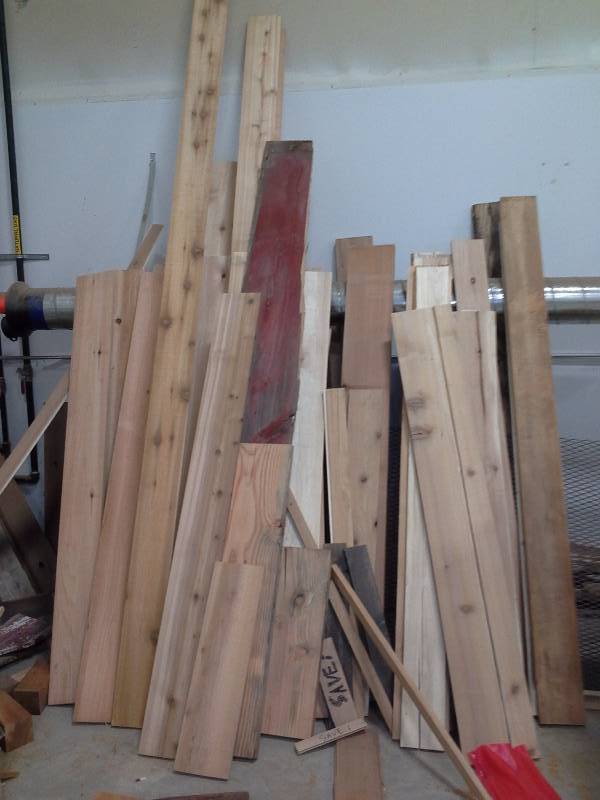lot 505 image: Scrap Wood Pile (Large)