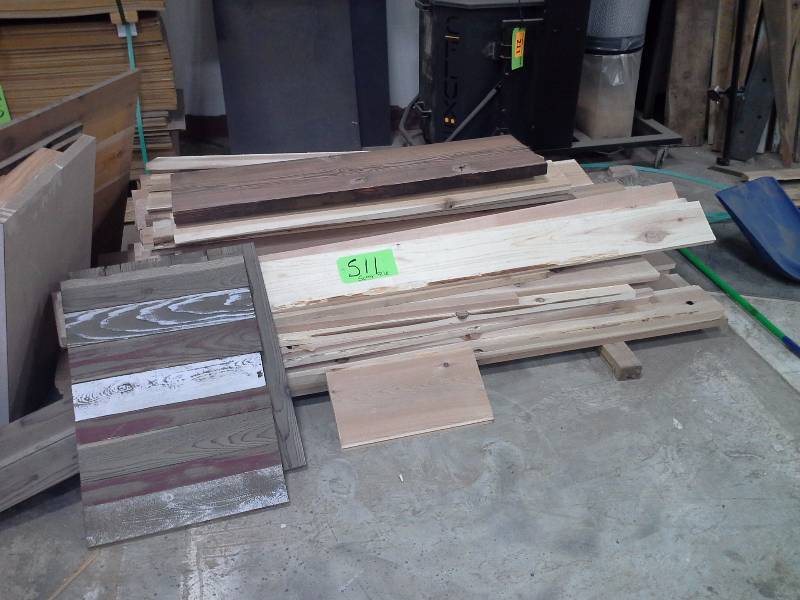lot 511 image: Scrap Wood Pile (Medium)