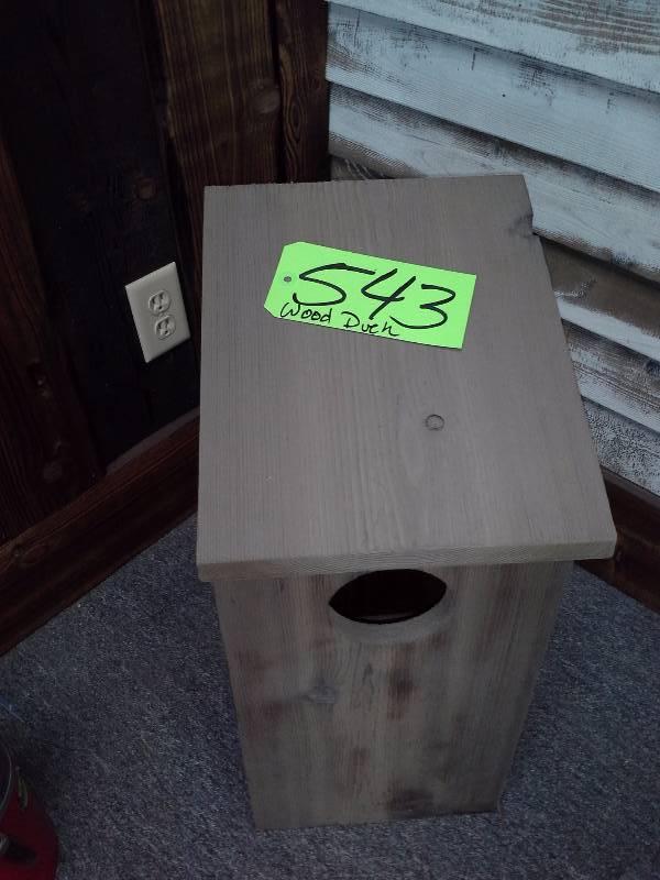 lot 543 image: Wood Duck House