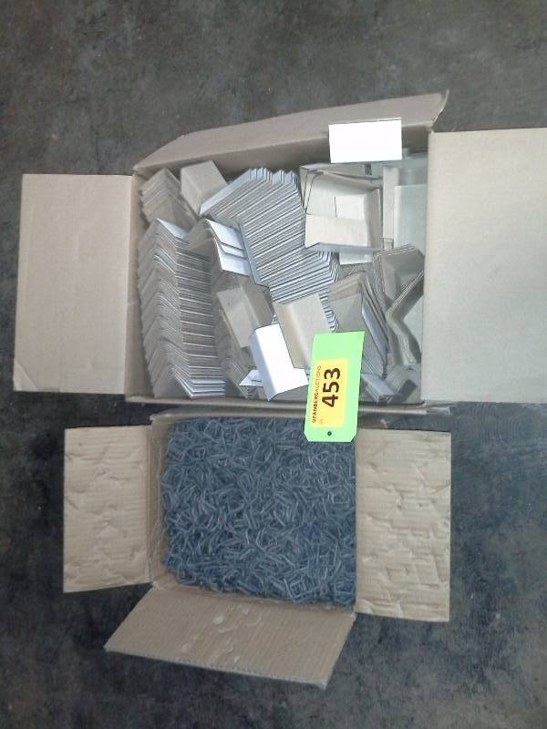 lot 453 image: Box of Cardboard Edges and Strap Clasps