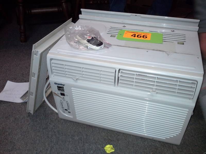 lot 466 image: Danby Air Conditioner