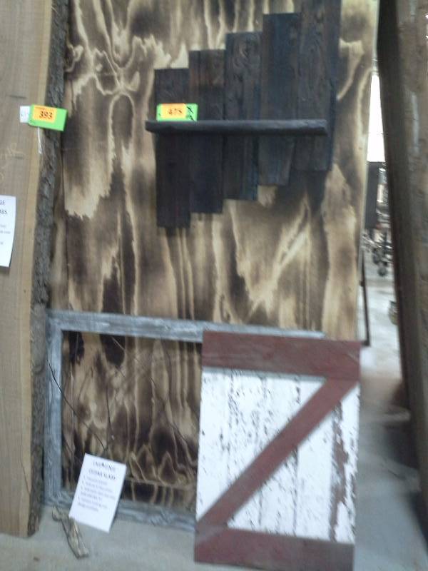lot 475 image: (3) Wall Hangings