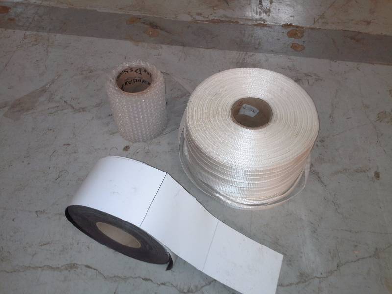 lot 477 image: Magnetic Tag Roll, Shipping Supplies