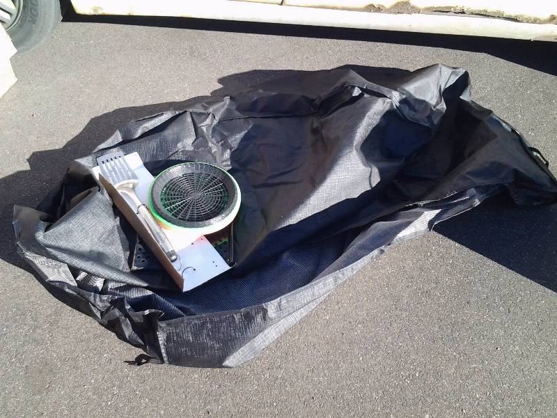 Grill Cover (5 Foot), New Grill, Spatula, Pic-Nic Plates
