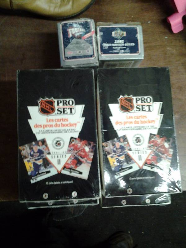 Lot Of Unopened Trading Cards 2-Football, 4-Hockey