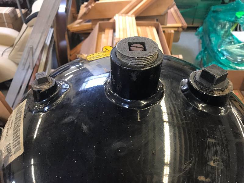 OIL RESERVOIR  TANK