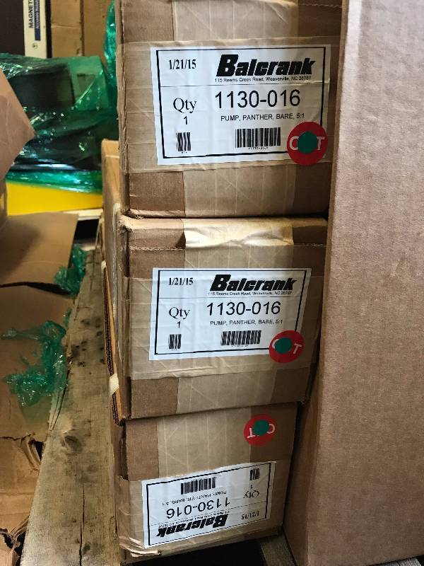 LOT OF BALCRANK LUBE  FLUID PARTS