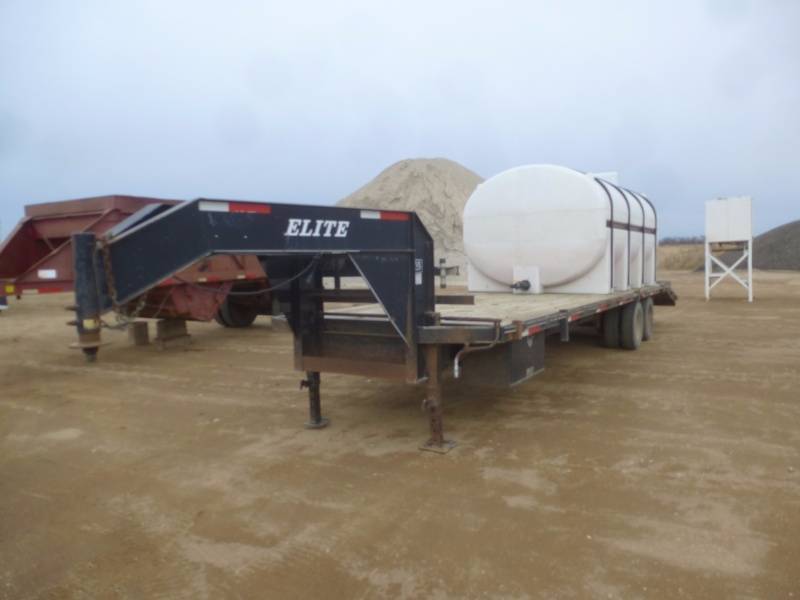 2005 Elite 5th Wheel Trailer