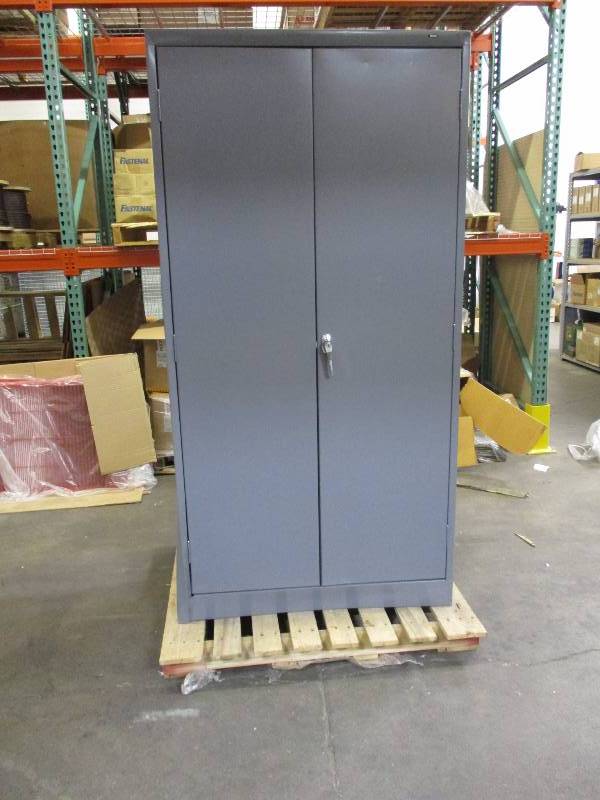 lot 1 image: Storage Cabinet