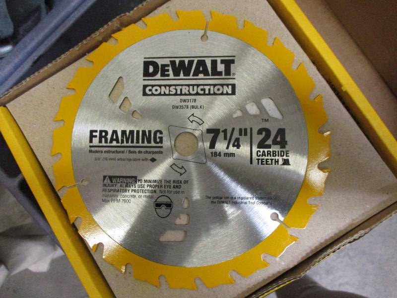 lot 36 image: 7 14 Saw Blades