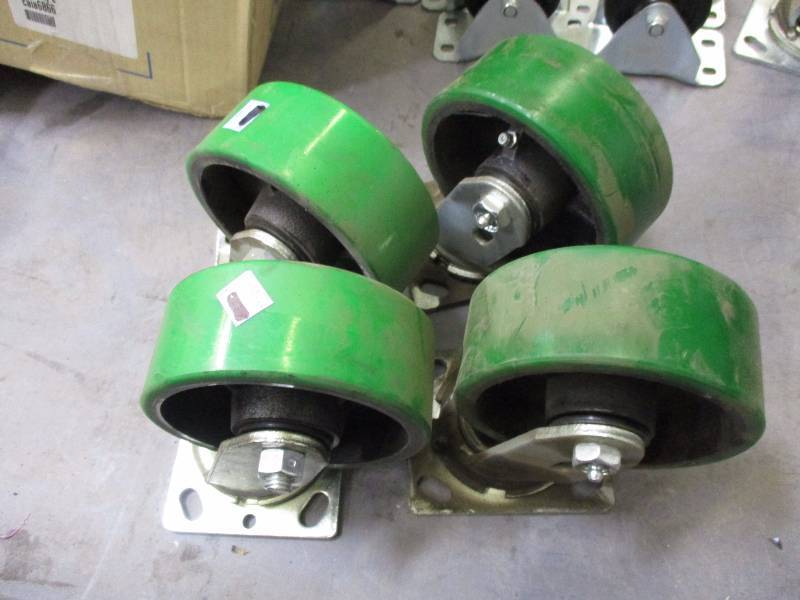 lot 57 image: 5 Casters