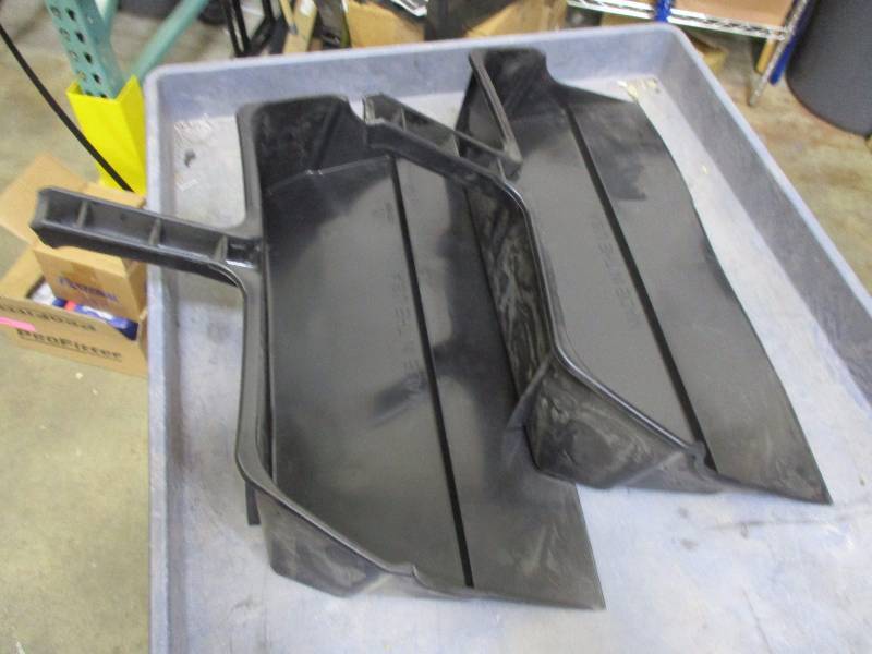 lot 63 image: Dust Pans