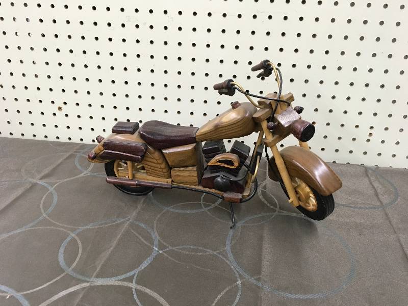 lot 194 image: WOODEN MOTORCYCLE REPLICA