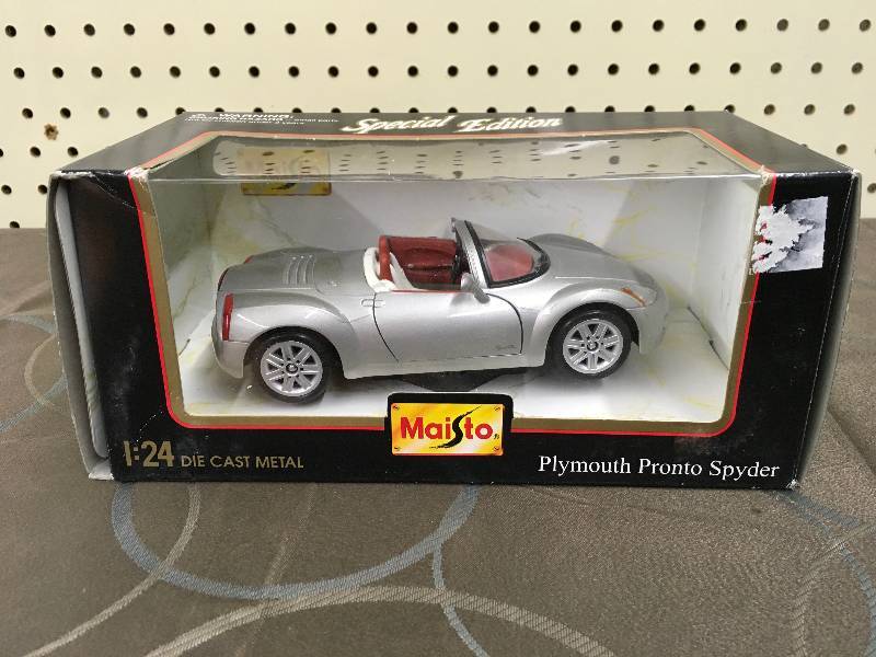 lot 206 image: 124 DIECAST PRONTO SPYDER