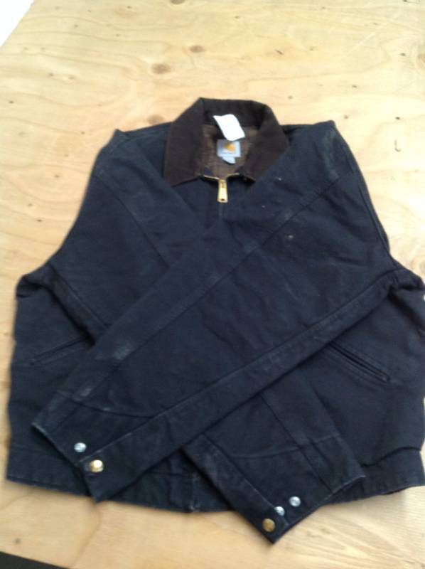 lot 3 image: New Carhartt- Size Large- Insulated Jacket