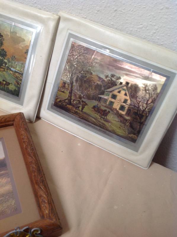 lot 40 image: House Decor