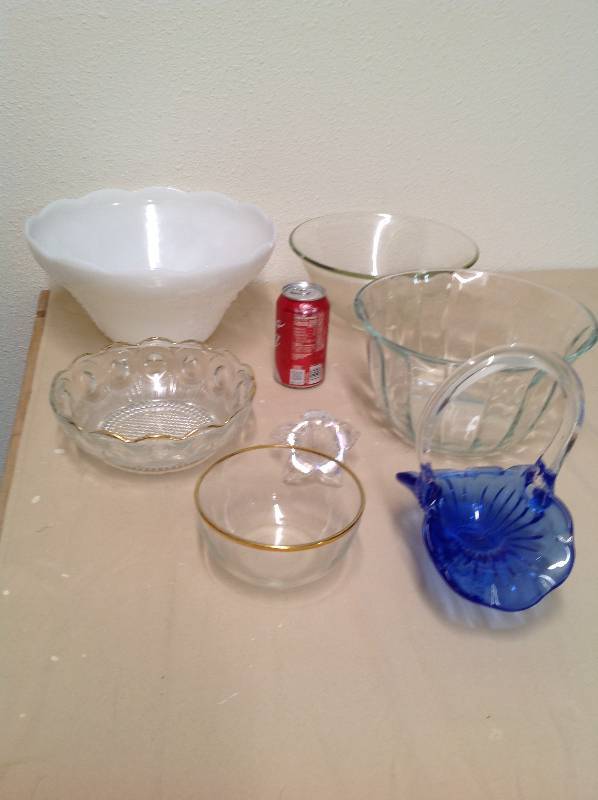 lot 75 image: 3 Large glass bowls, glass basket 2 smaller glass bowls and glass flower