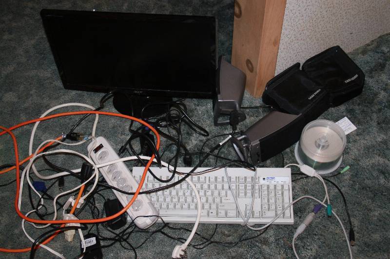 Computer Monitor and Speakers