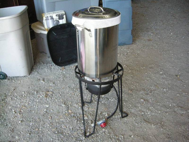 lot 23 image: 30Qt Deep Fryer Propane Set