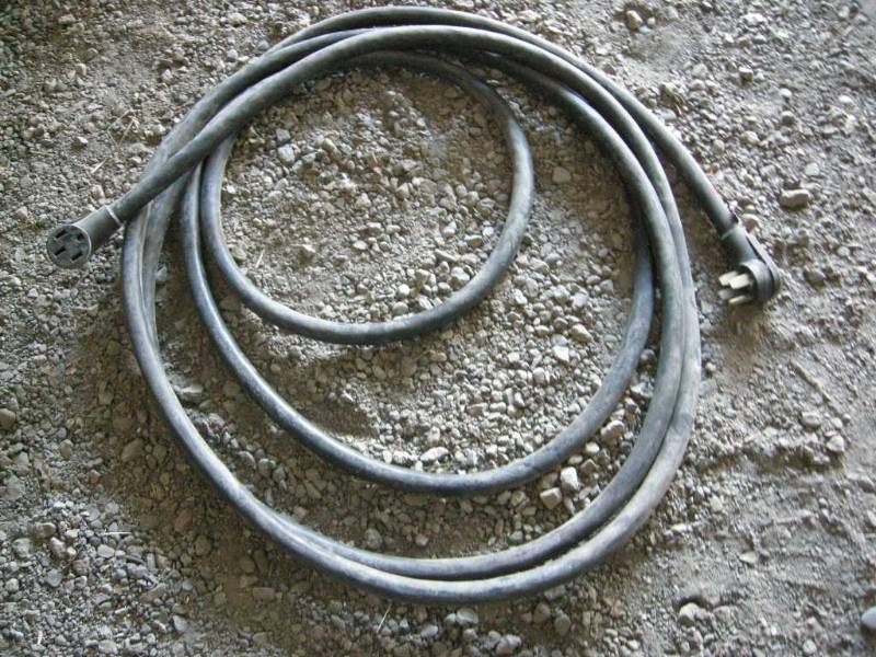 lot 31 image: RV Power Cable