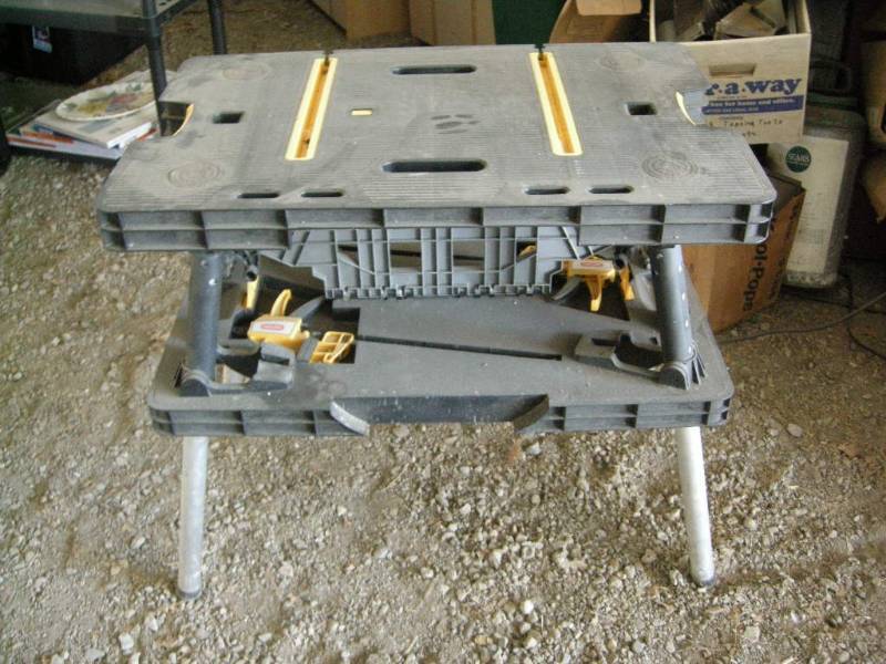 lot 41 image: Keter Folding Work Table