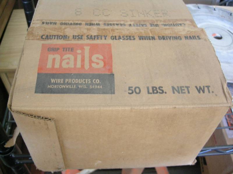 lot 42 image: Grip-Tite 8cc Sinker Nails