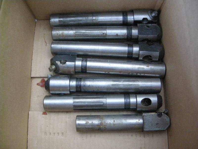 lot 59 image: Group Microbore Boring Bar-Head-Inserts