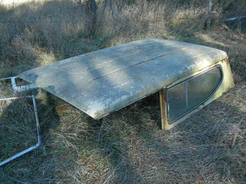 lot 63 image: Vintage International Scout Hard Top Roof