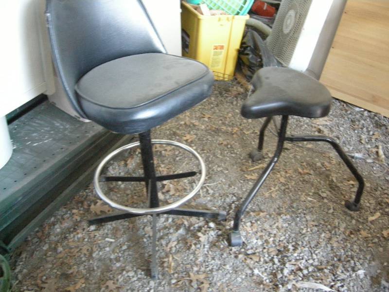 lot 82 image: Shop Stools