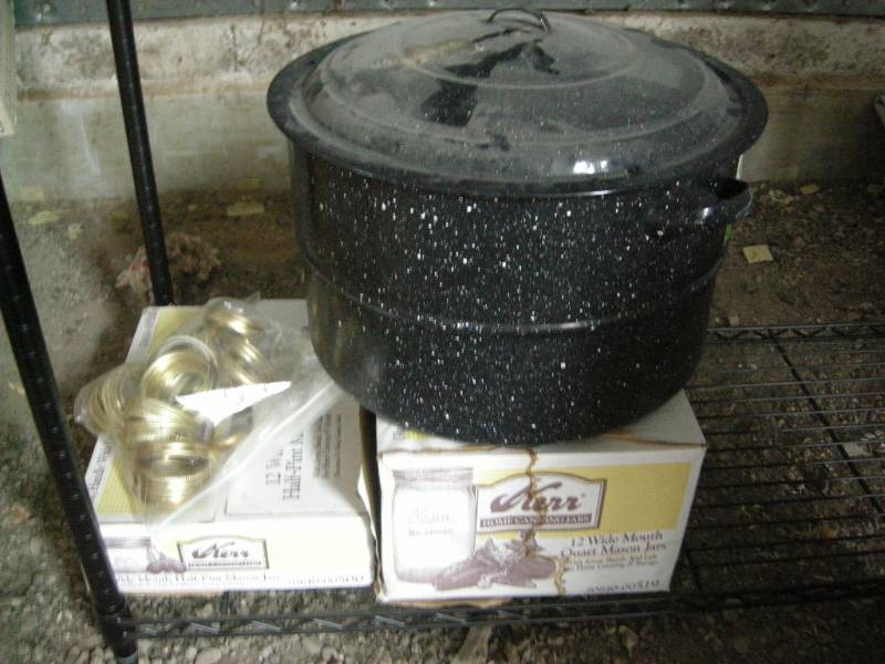 lot 140 image: Canning Jars and Pot