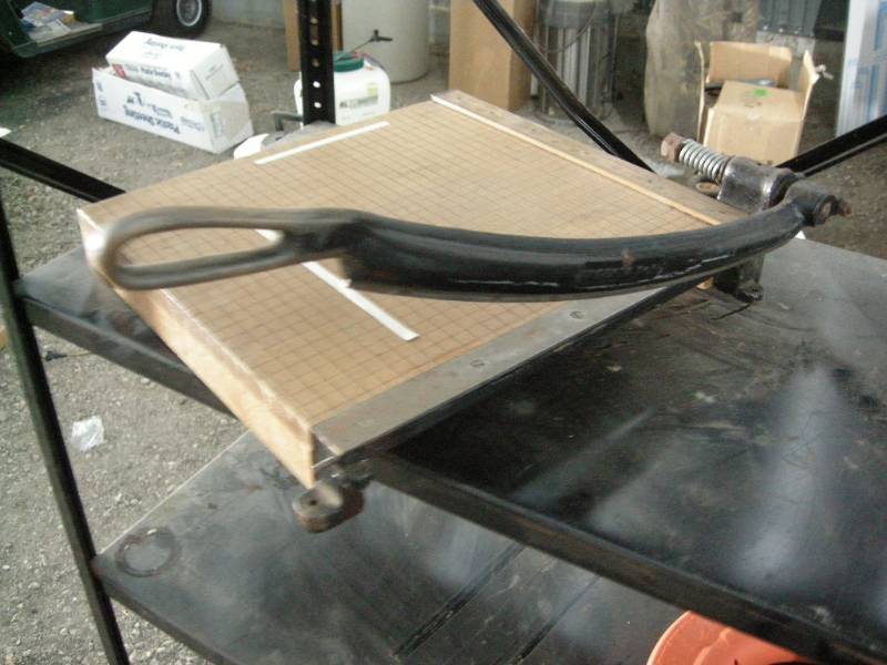 lot 157 image: Paper Cutter