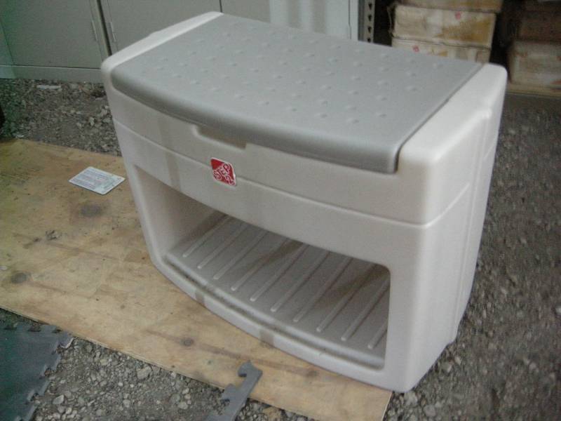 lot 168 image: Step 2 Storage Bench