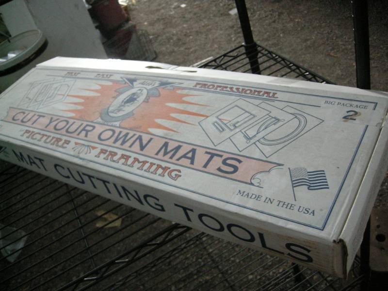 lot 179 image: Altos Mat Cutting Kit