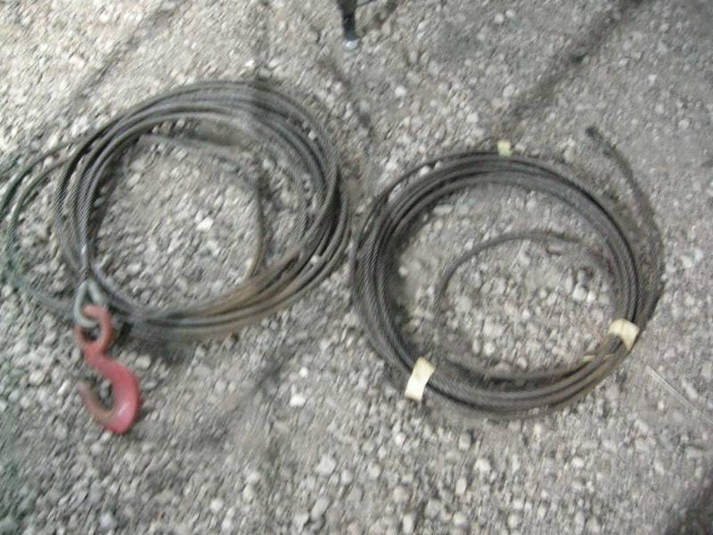 lot 184 image: Heavy Cable and Hook