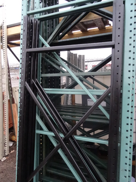 Metal shelving unit. 2 uprights 32 ...