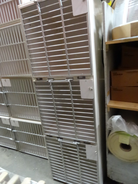 3 section dog  cat kennel. From a ...