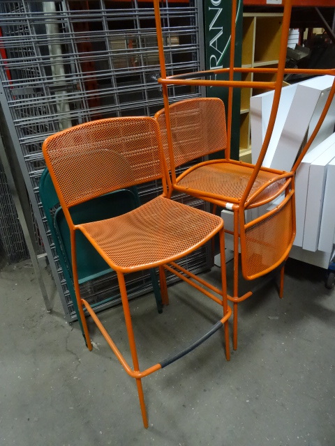 3 metal framed stools. 31 seat hei...