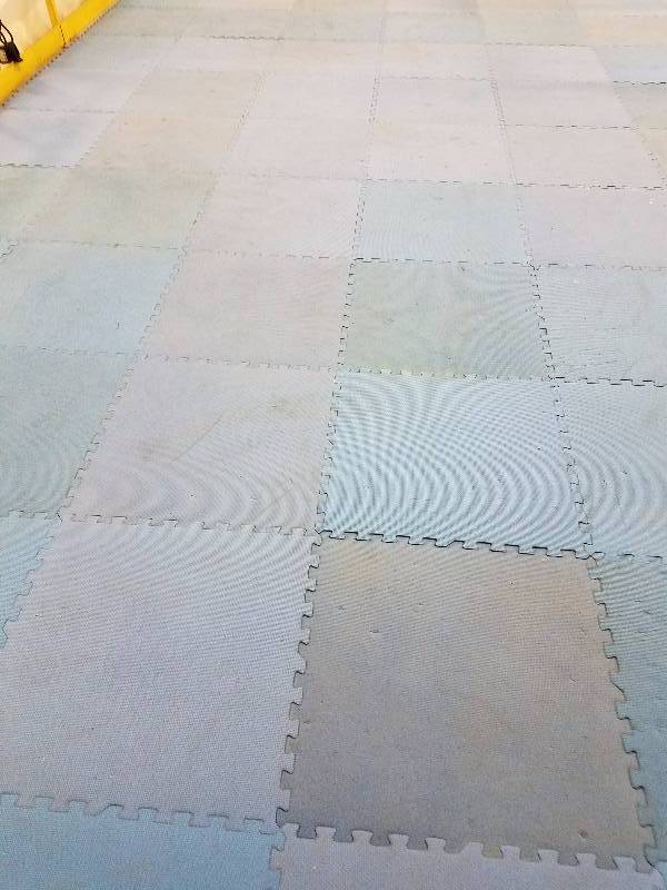 2 x 2 58 Thick Soft rubber interlocking floor pieces