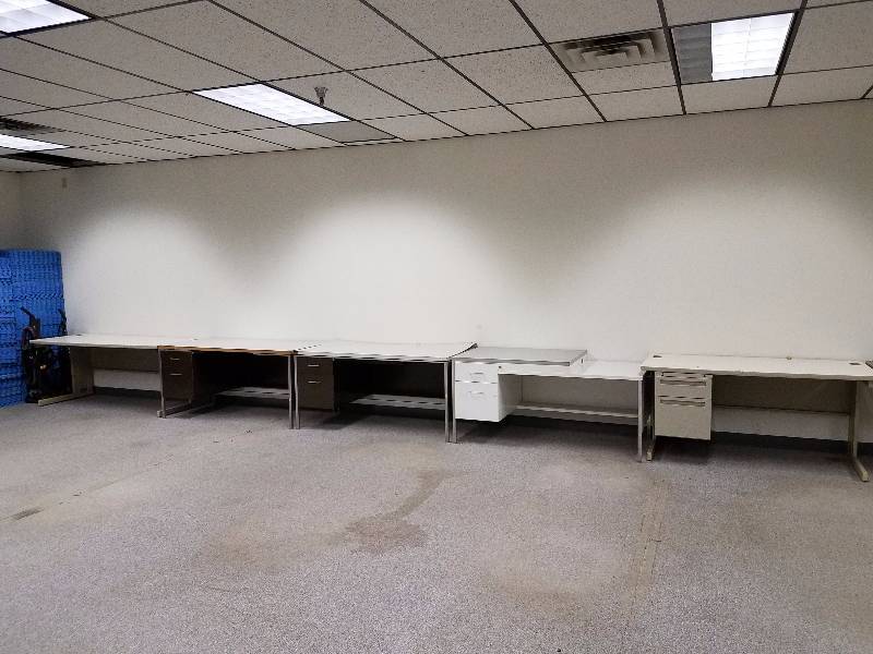 6 Desks and 1 table