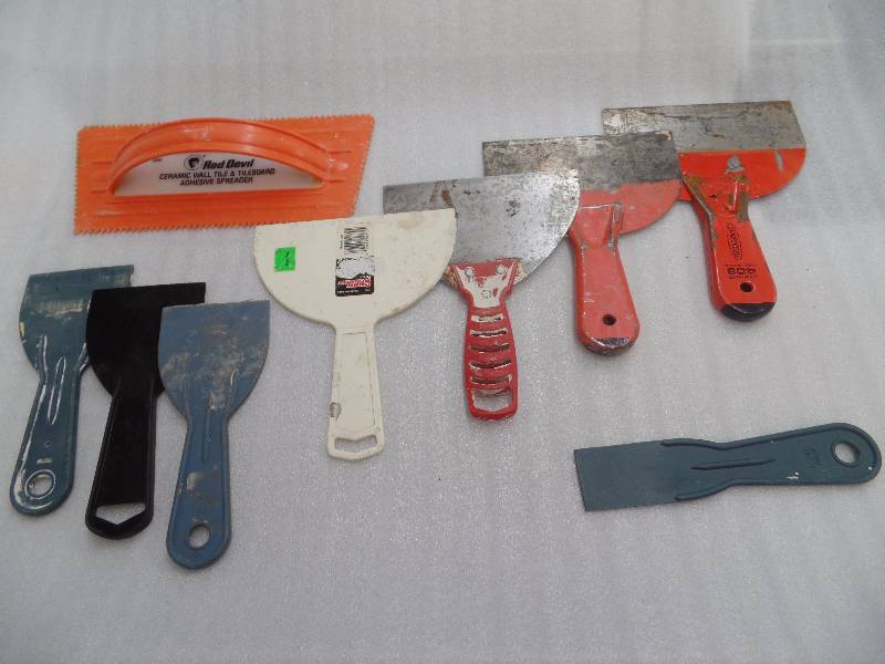 Putty knives