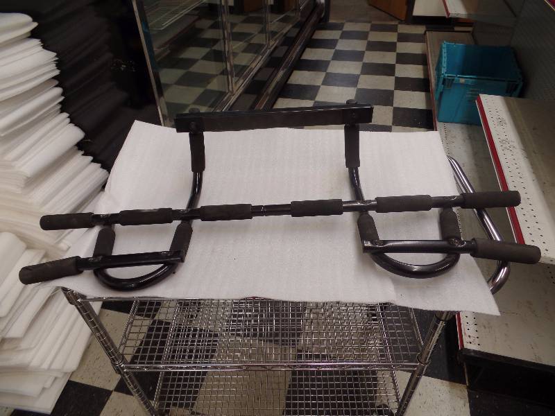 Pull Up Bar