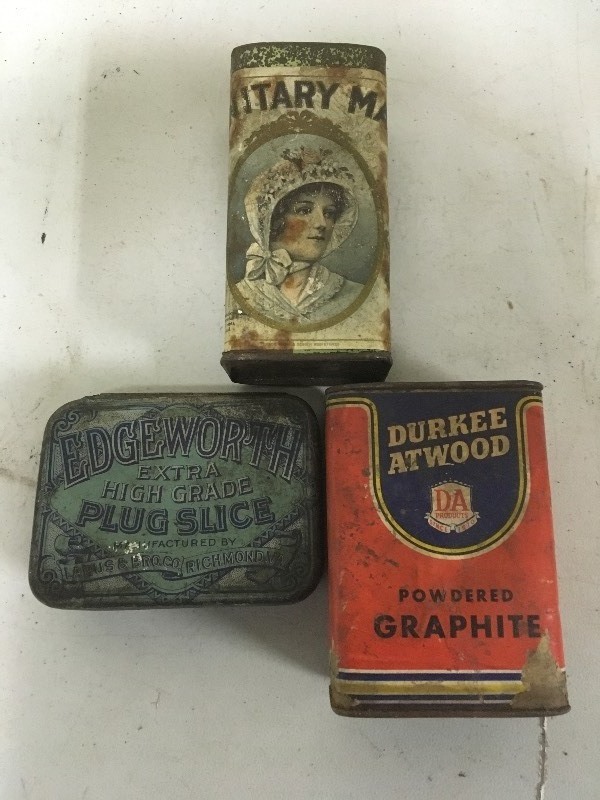 lot 16 image: Vintage Tin Collection