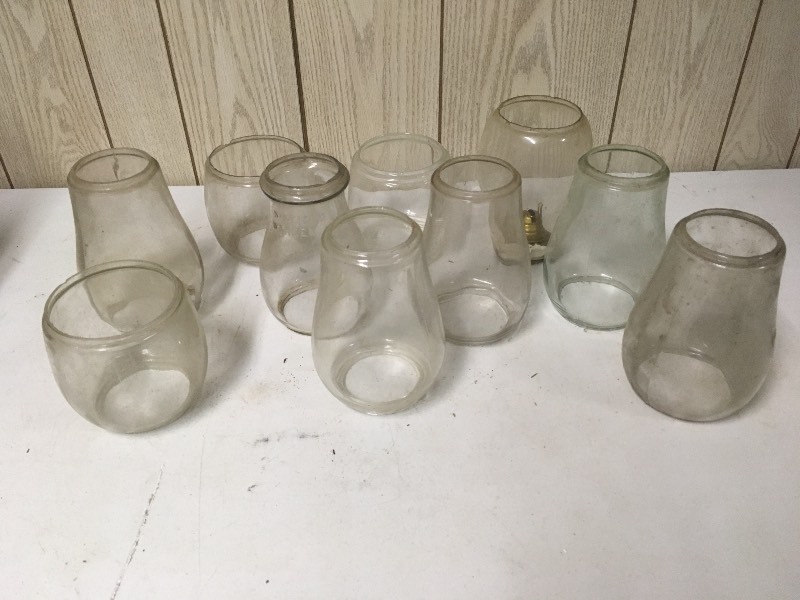 lot 17 image: 10 Glass Lamp Lantern Globes